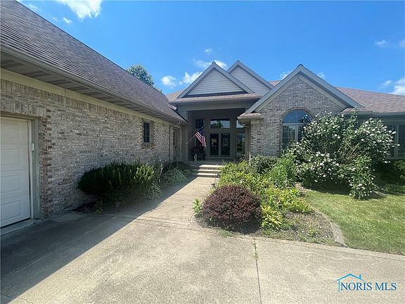 3rd image of 758 Creekside Dr