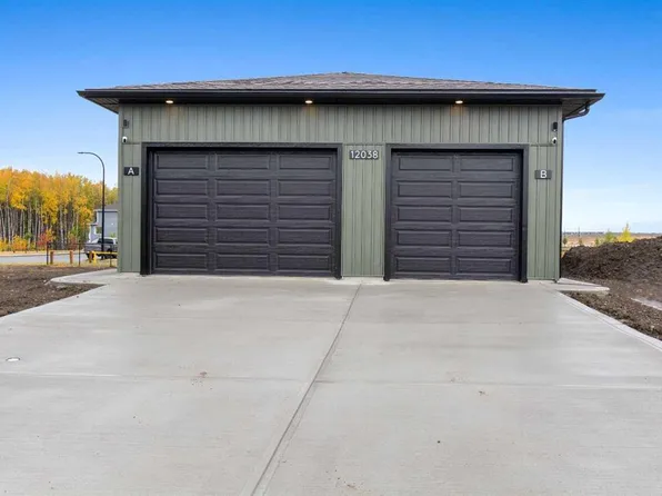 12038 S 77th Ave, Grande Prairie, AB T8W 0M5