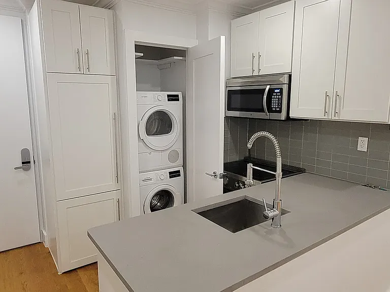 151 8th Ave #2D — Photo 2