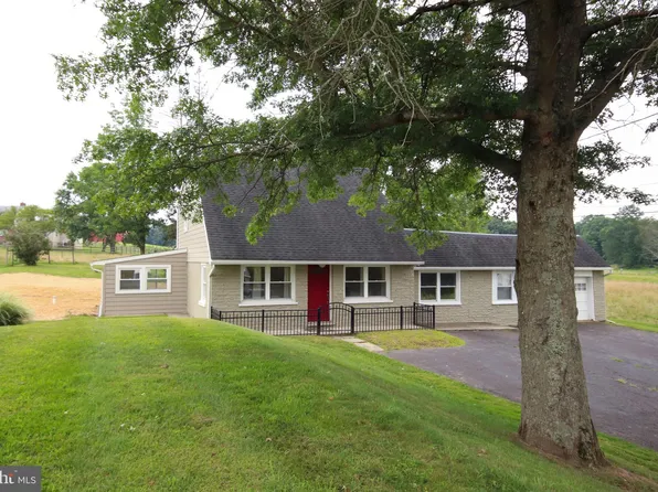 892 Deer Run Rd, Ottsville, PA 18942