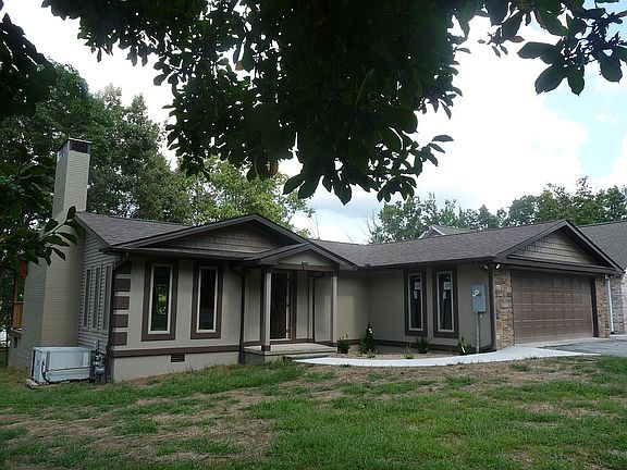 5th image of 1136 Hileah Dr.
