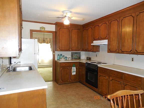 5th image of 266 Blueberry Ct