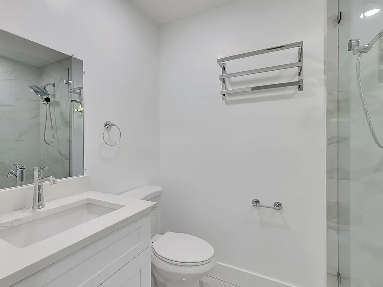 939 Bluebird St — Photo 5