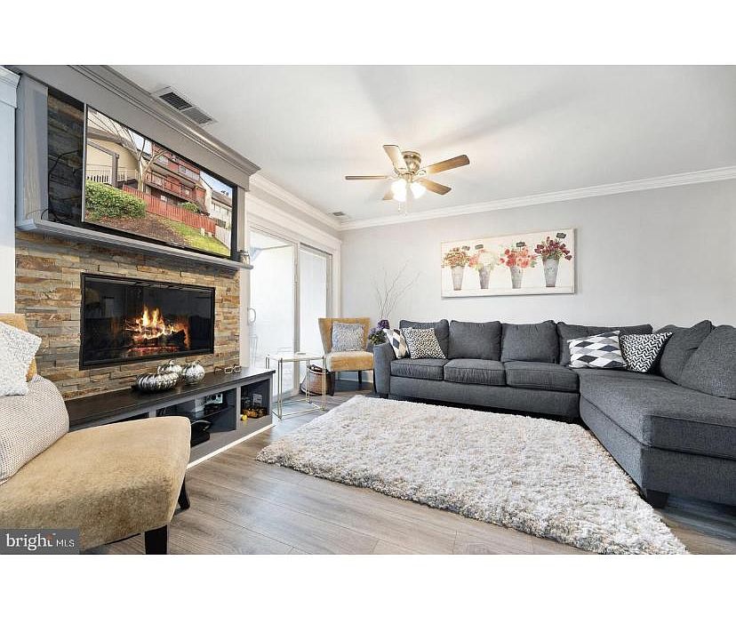 1st image of 3817 El Camino Pl #24