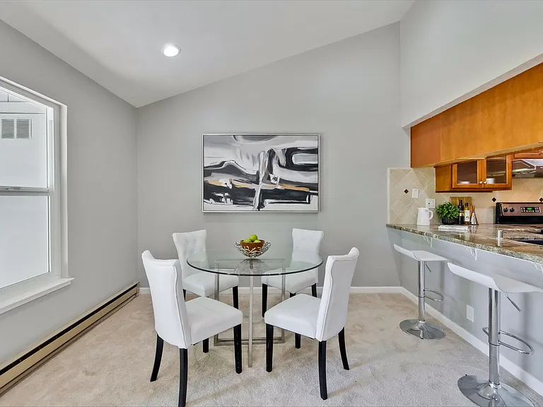 2258 Almaden Rd #B — Photo 12