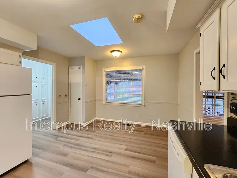 8124 Devens Dr — Photo 16