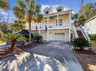 65 Harbourreef Dr, Pawleys Island, SC 29585