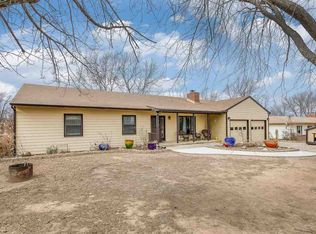 801 S Boyer Rd, Arkansas City, KS 67005