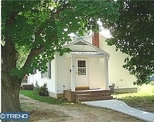 2nd image of 38 Stevens St