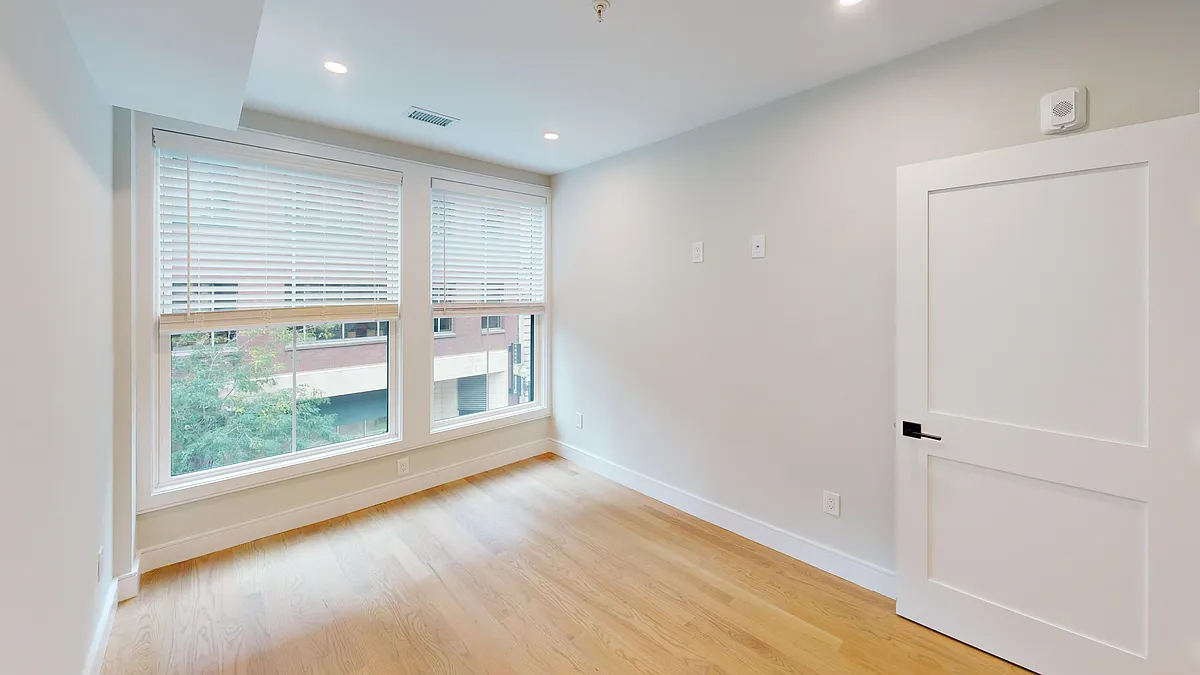 Building Photo - 230 Tremont St #4