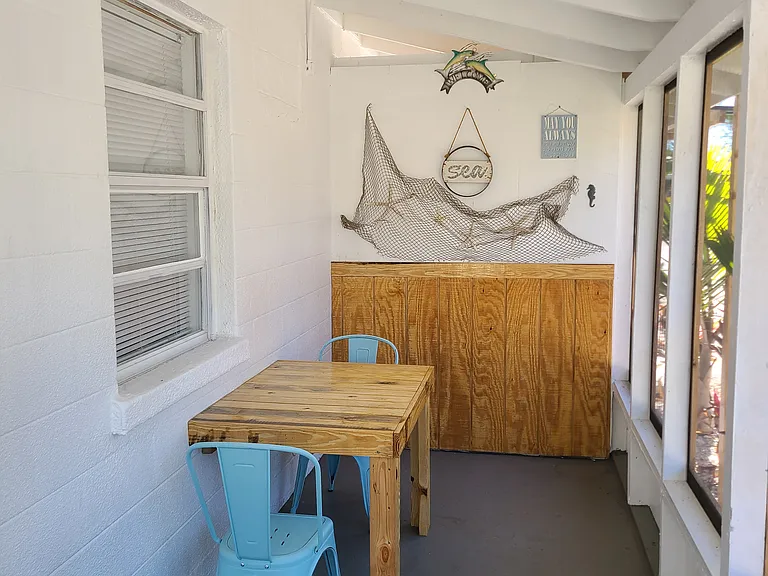 10117 Cortez Rd W — Photo 3