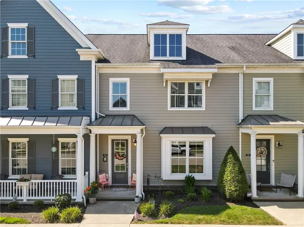 222 Riverfront St, Oakmont, PA 15139