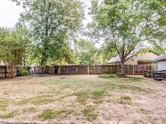 5th image of 7196 Butternut Dr