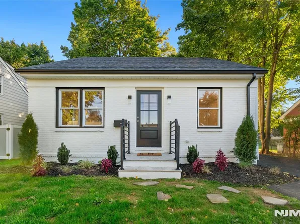79 Forest Road, Dumont, NJ 07628