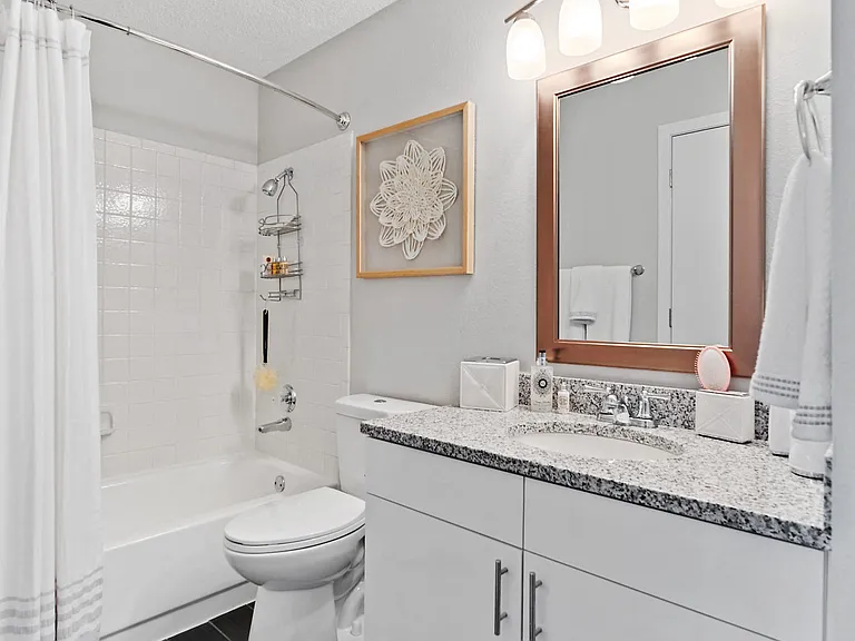 1601 Hutzler Ln — Photo 10