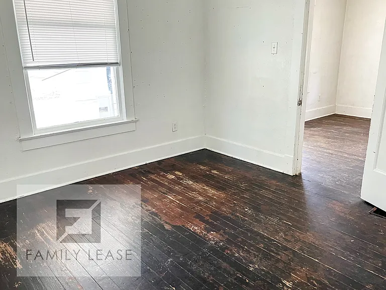 1904 E Prairie St — Photo 6