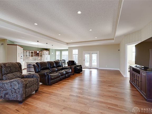 4th image of 4222 Country Green Ln