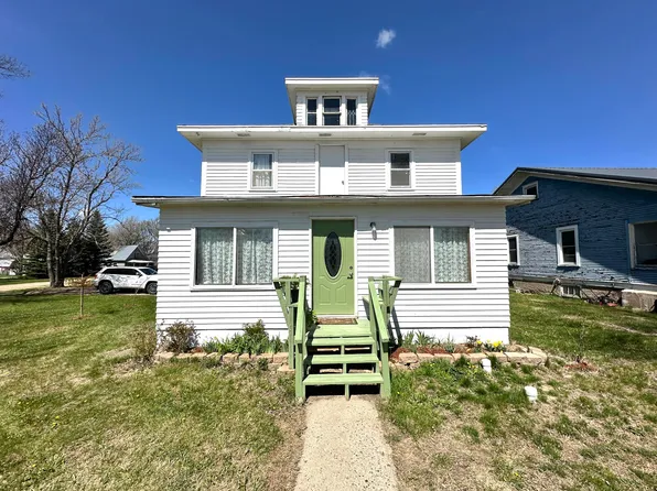 385 Wessington St S, Wessington, SD 57381