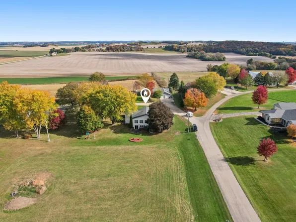 7108 Meier Rd, Middleton, WI 53562