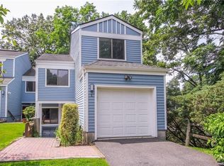 2 Top Of The Rdg UNIT E, Mamaroneck, NY 10543