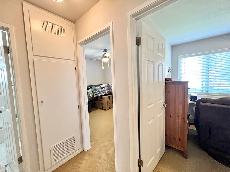 1315 Stevely Ave — Photo 8