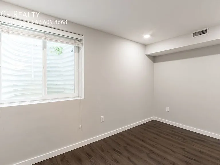 751 N 20th St #1 — Photo 19