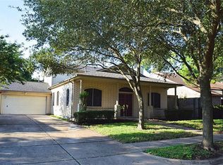 10323 Piping Rock Ln, Houston, TX 77042
