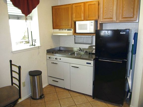 3rd image of 1940 Prospector Ave #131