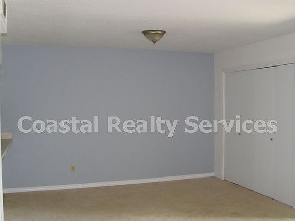 3rd image of 27 Cape Dr NW APT A