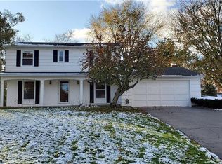 33 Harper Dr, Pittsford, NY 14534