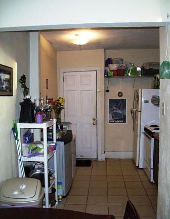 3rd image of 837 Delachaise St