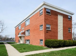 520 S Michigan Ct APT D, Addison, IL 60101