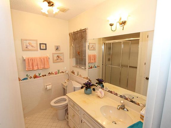3rd image of 5225 River Park Villas Dr