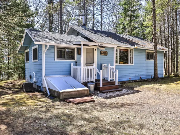 1202 Huber Dr, Minocqua, WI 54548