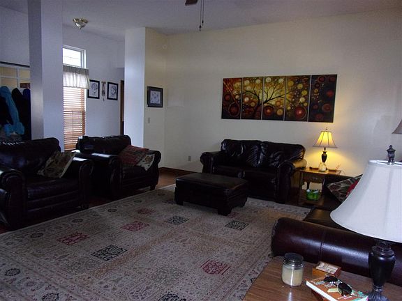4th image of 352 Township Road 1533