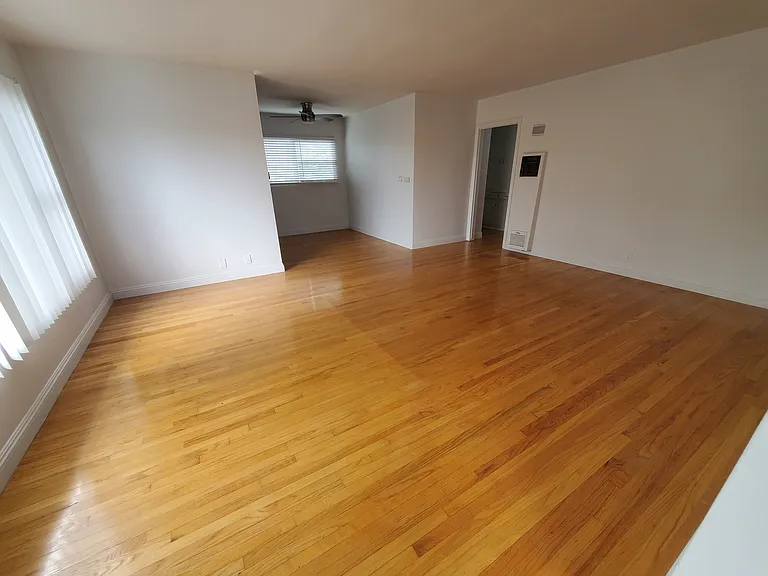 330 Orizaba Ave #2 — Photo 1