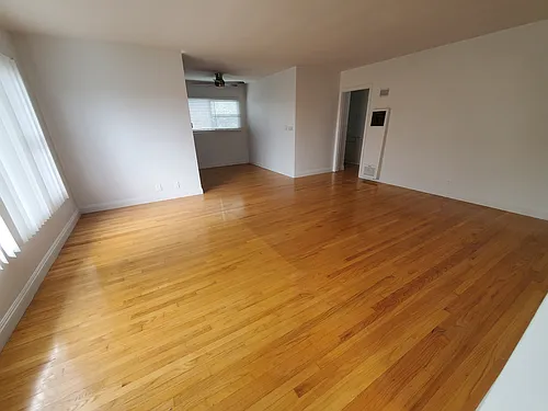 330 Orizaba Ave #2 Photo 1