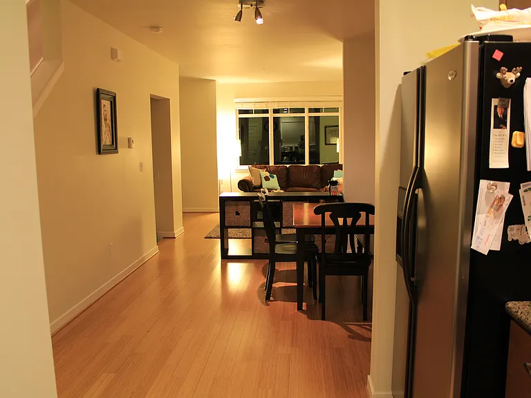 2379 NE Park Dr — Photo 6