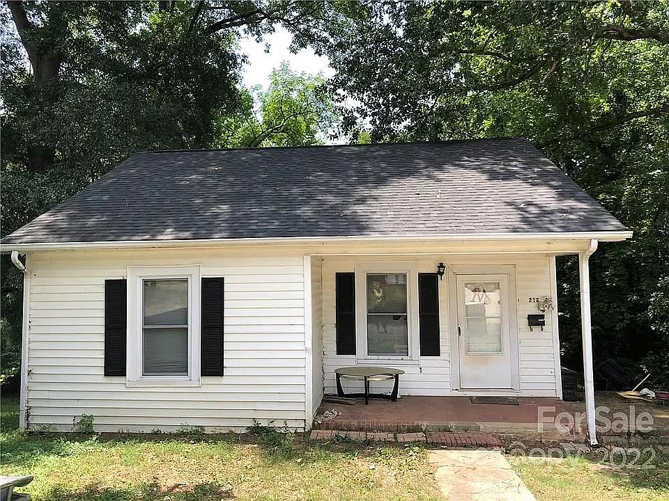 1st image of 212 Wood St