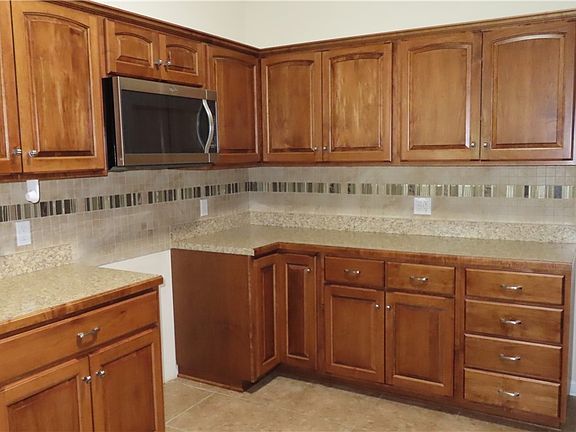 5th image of 3916 Coventry Ln