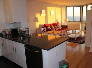 46-18 5th St #4002, Queens, NY 11101