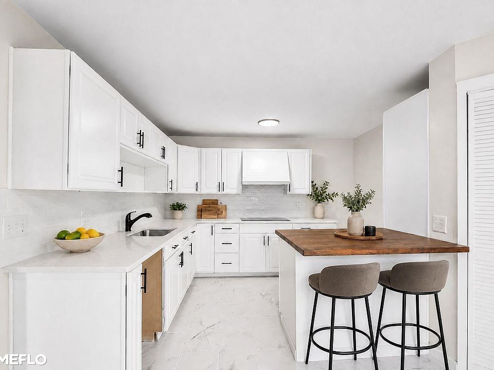 1st image of 517 Rhodes St