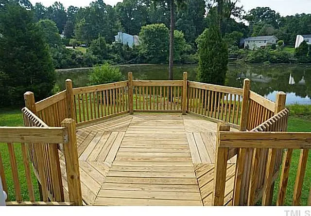 104 Wyatts Pond Ln — Photo 3