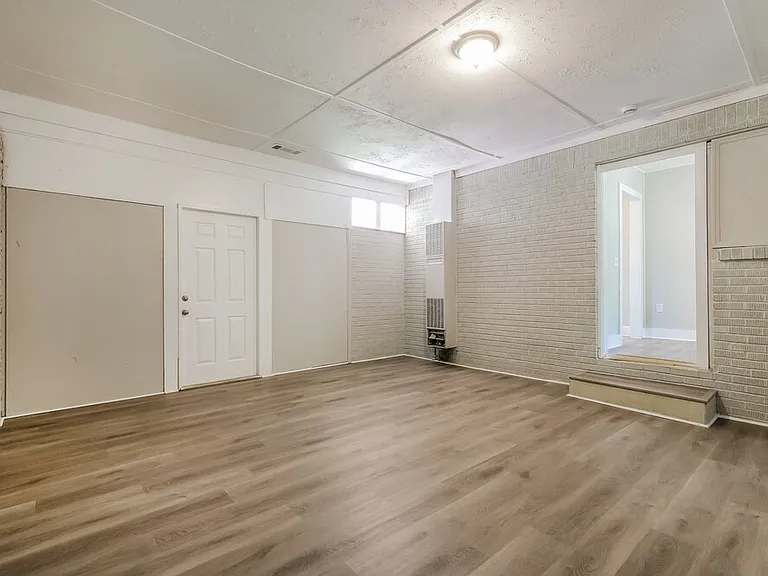 731 Parker St — Photo 11