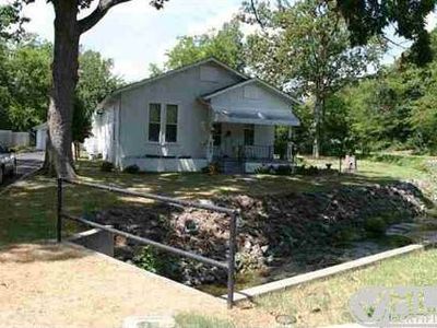 402 W Saint Louis St, Hot Springs, AR, 71913