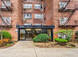 144-55 Melbourne Ave #2E, Flushing, NY 11367