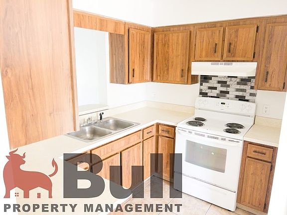 2nd image of 35 Sandalwood Ct