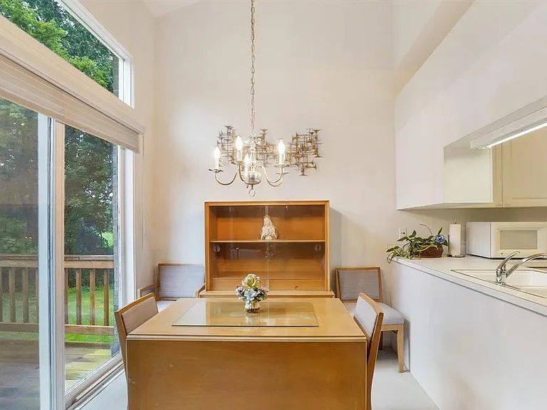 24267 Weathervane Ct — Photo 12