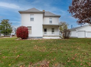 105 W Ulmer St, Arrowsmith, IL 61722