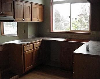 3rd image of 12107 30th St NE